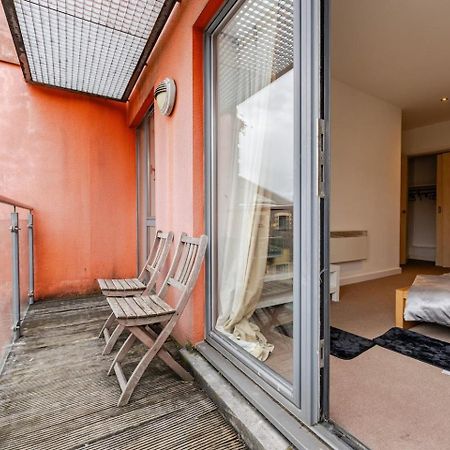 Private Room In Cardiff City Center Exteriér fotografie