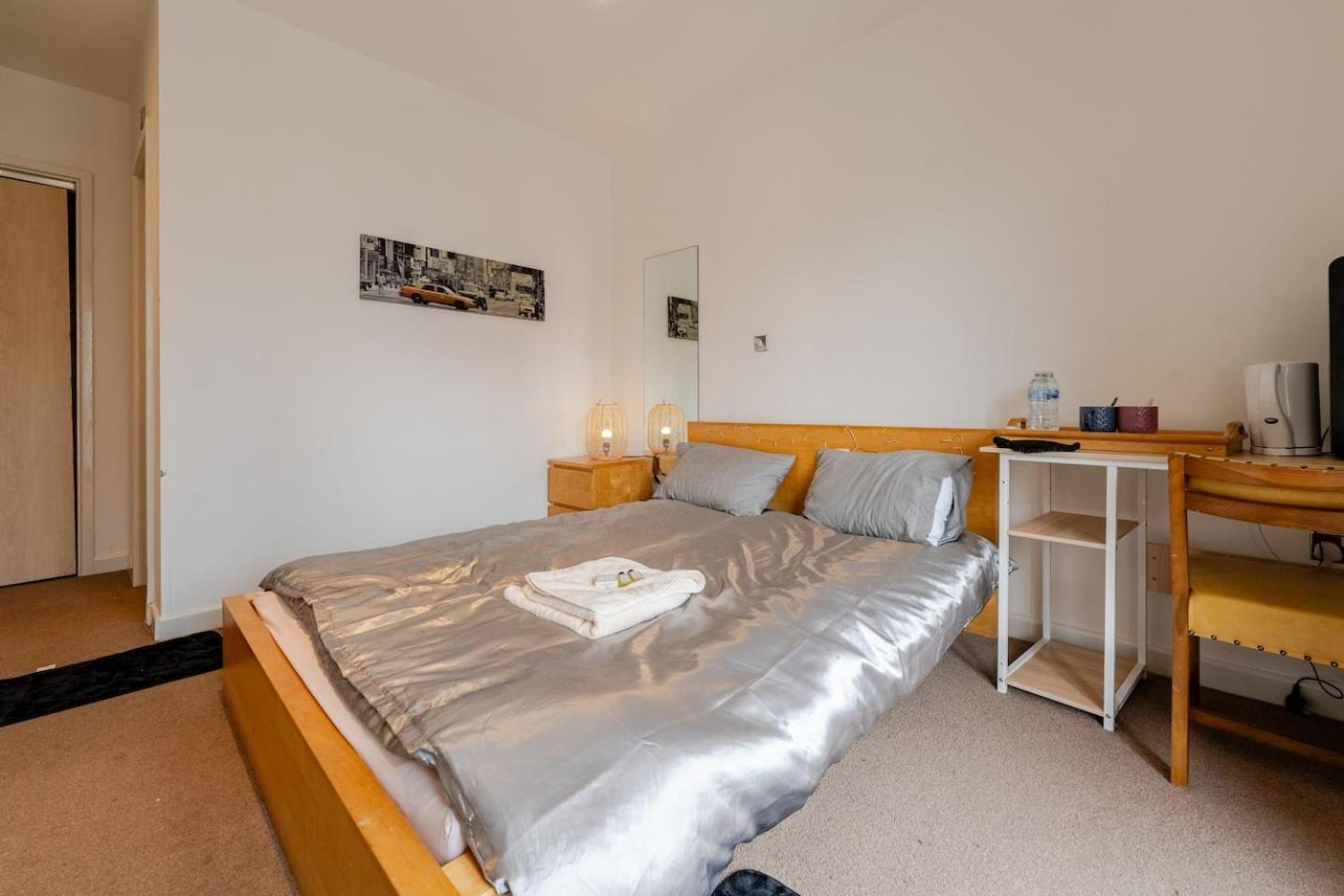 Private Room In Cardiff City Center Exteriér fotografie