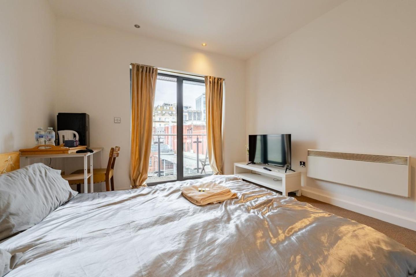 Private Room In Cardiff City Center Exteriér fotografie